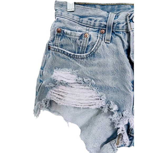 Levi Strauss 501 Distressed Denim Jeans Shorts Size 27" Blue Boho Western Casual - Picture 2 of 6